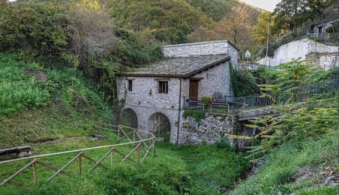 Locanda Della Pieve Pievebovigliana Экстерьер фото